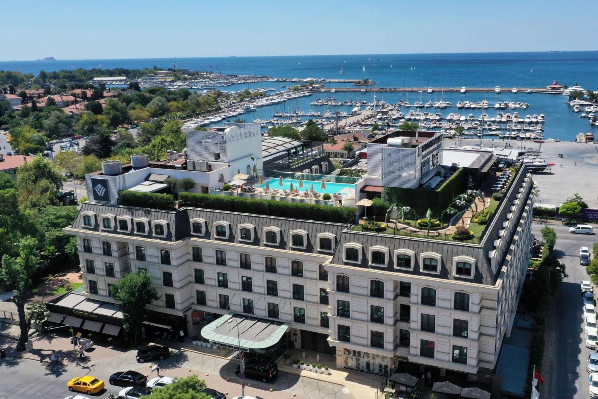 Wyndham Grand Istanbul Kalamis Marina Hotel Exterior photo The hotel in 2018